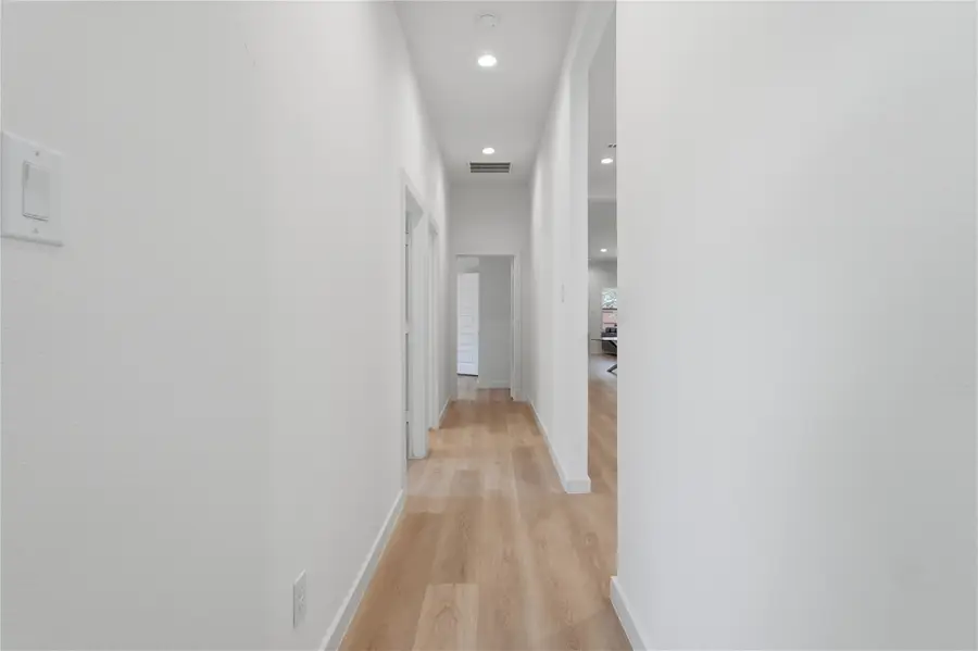 1327 E Waco Avenue, Dallas, TX 75216 - #3