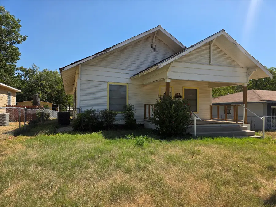507 Orchard Street, Bowie, TX 76230 - #2