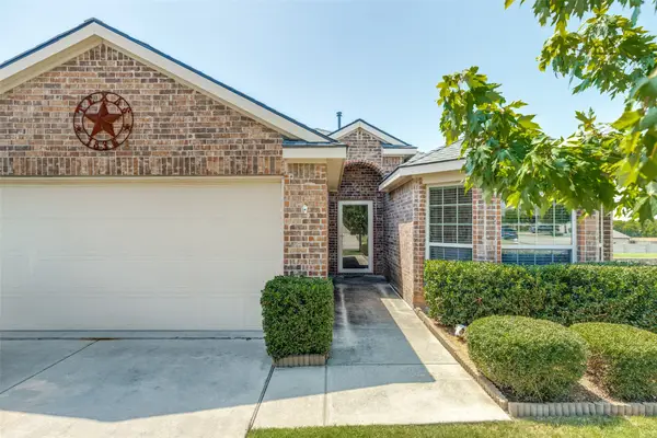 1412 St Johns Drive, Van Alstyne, TX 75495