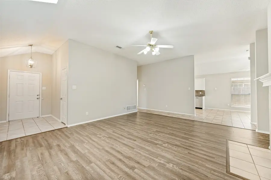 6705 Driffield Circle W, North Richland Hills, TX 76182 - #3