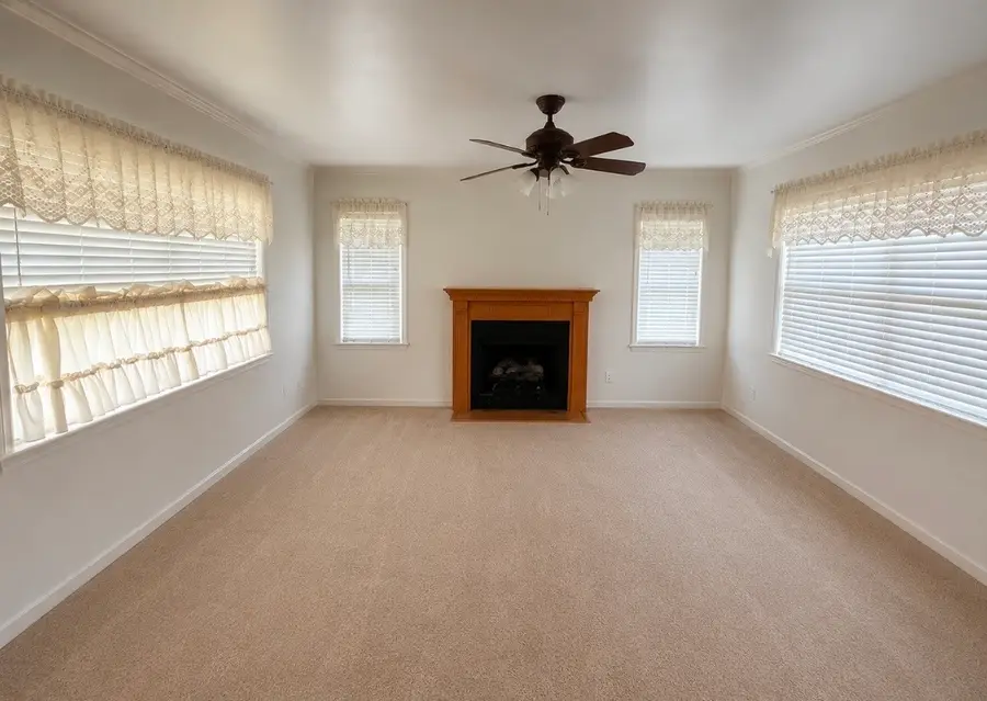 803 Spring, Springhill, LA 71075 - #3