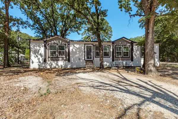 9776 Navajo Lane, Quinlan, TX 75474