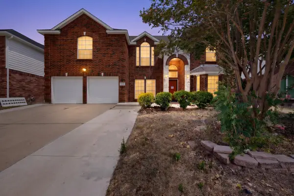 4316 Sleepy Glen Drive, Grand Prairie, TX 75052
