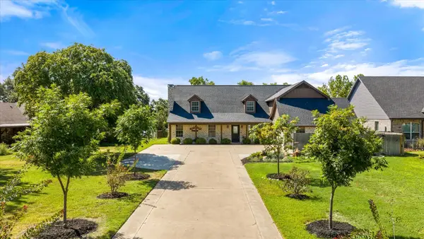 109 Casas Del Sur Street, Granbury, TX 76049