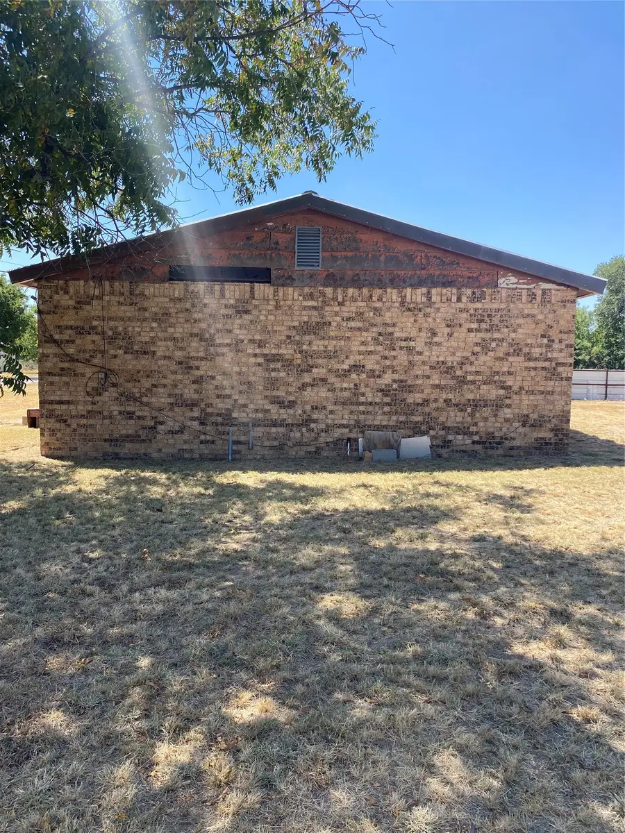 1415 Mountain Street, Coleman, TX 76834 - #3