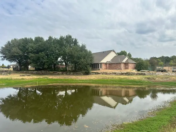 101 Creekside Drive, Glen Rose, TX 76043