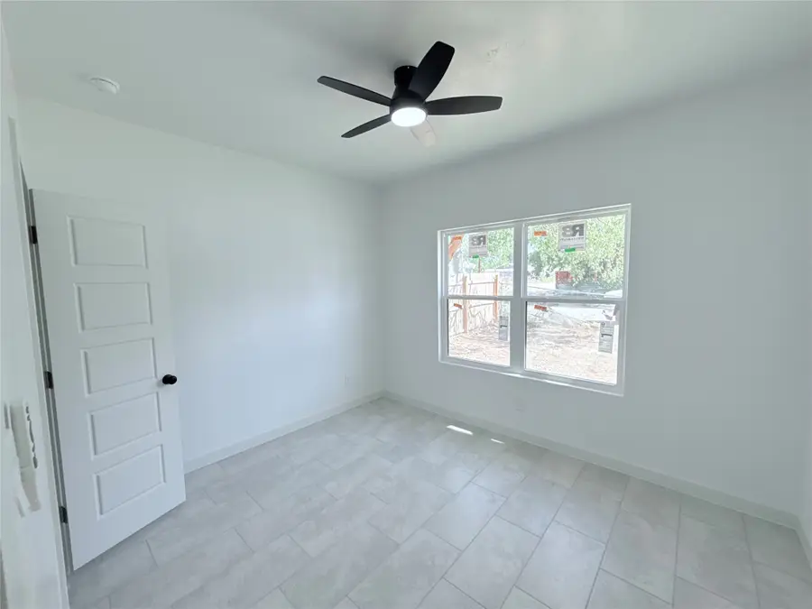 509 Judson Drive, Devine, TX 78016 - #3