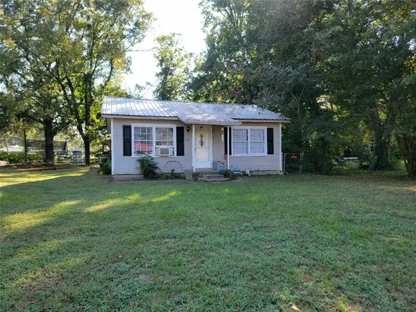 516 N Elm, New Boston, TX 75570
