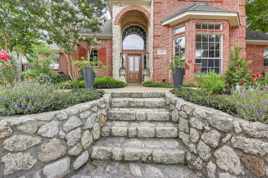 816 Lake View Court E, Crowley, TX 76036 - #2