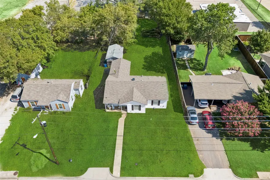 809 E Wall Street, Grapevine, TX 76051 - #2