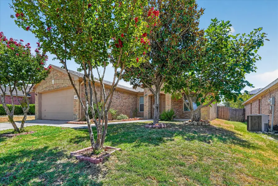4008 Mantis Street, Fort Worth, TX 76106 - #2