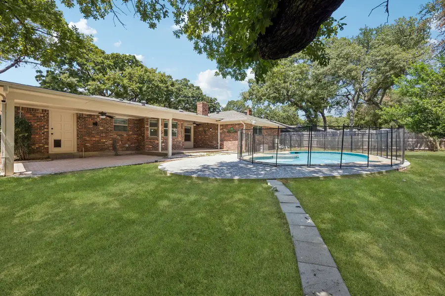 2701 Baldwin Drive, Arlington, TX 76012 - #2