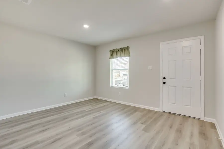 820 Sugartree Drive, Cleburne, TX 76031 - #3