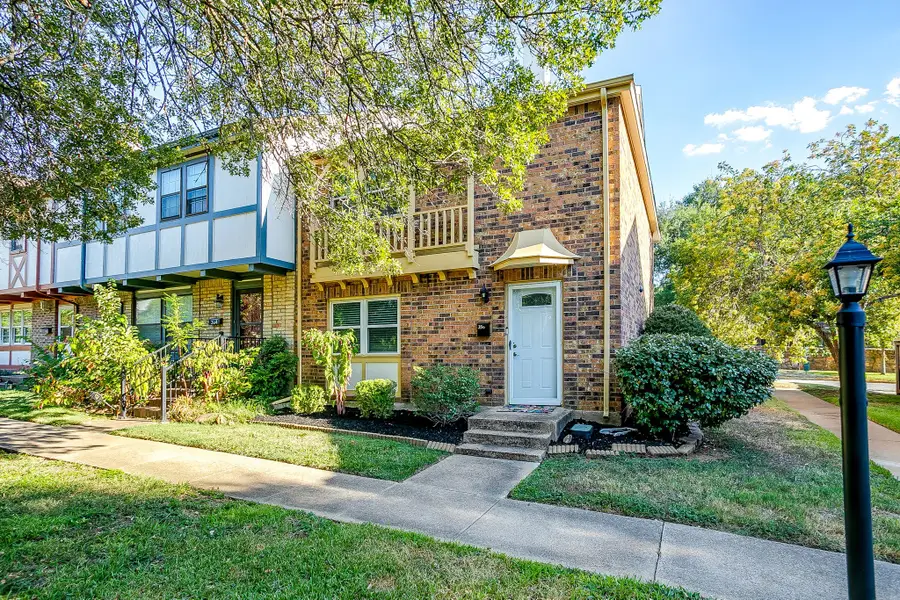 356 Westview Terrace, Arlington, TX 76013 - #2