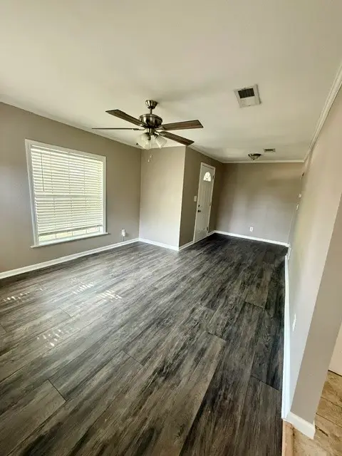 415 E Avenue G, Midlothian, TX 76065 - #2