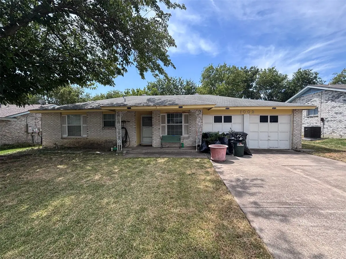 1002 Shenandoah Drive, Arlington, TX 76014 - #1