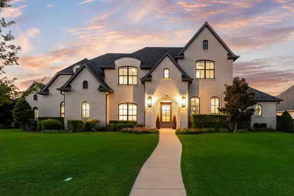 2201 Hanna Court, Midlothian, TX 76065