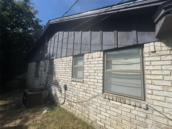 104 Colorado Street, Hillsboro, TX 76645