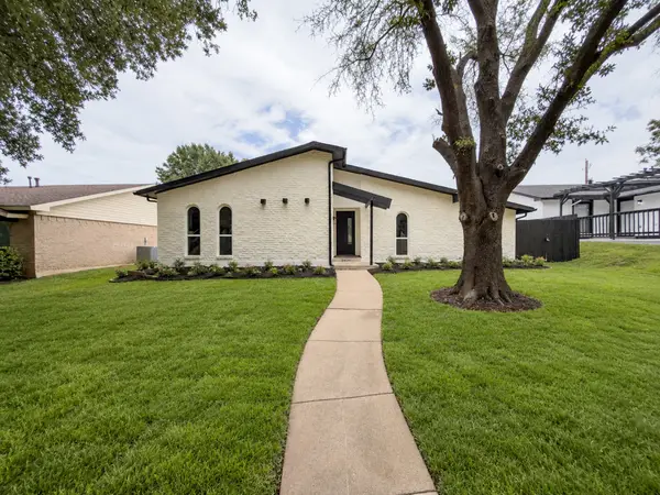 3406 Country Club Drive, Grand Prairie, TX 75052