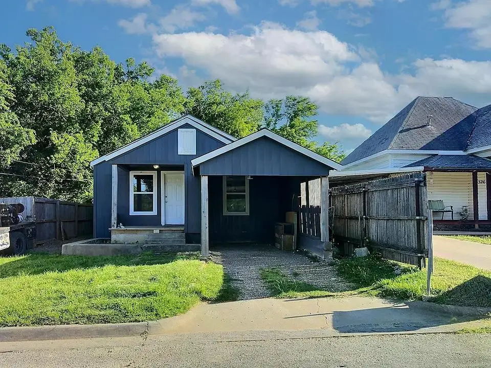 330 E Thompson Street, Jacksboro, TX 76458 - #1