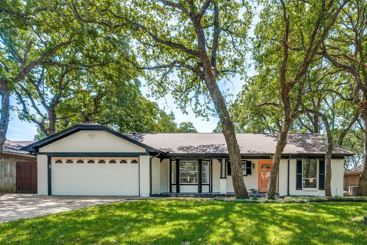 2112 Dartmouth Drive, Arlington, TX 76015 - #1