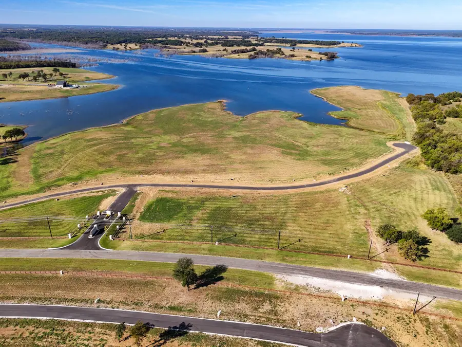 527 Lakeshore Terrace, Windom, TX 75492 - #2