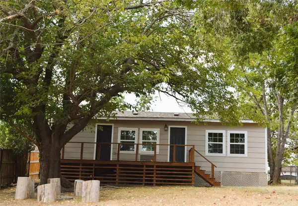 120 Marina View Court, Weatherford, TX 76087