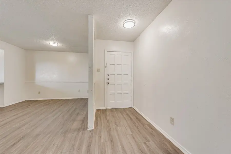 215/217 Silver Creek Drive, Duncanville, TX 75137 - #3
