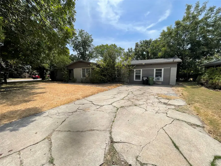4340 Cummings Drive, North Richland Hills, TX 76180 - #2