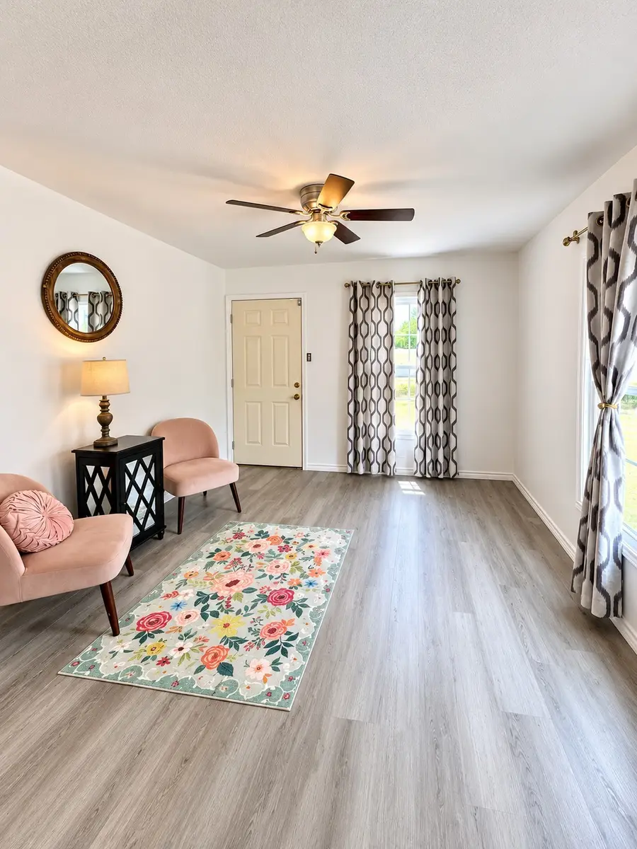5536 Farnsworth Avenue, Fort Worth, TX 76107 - #3
