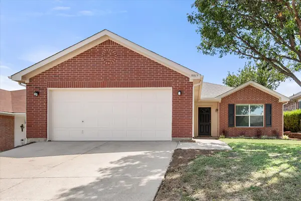 9917 Blue Bell Drive, Fort Worth, TX 76108