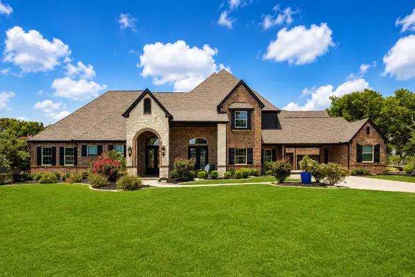 9516 Park Drive, Fort Worth, TX 76179