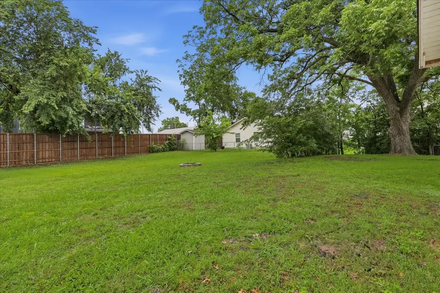 754 N Main, Van Alstyne, TX 75495 - #3