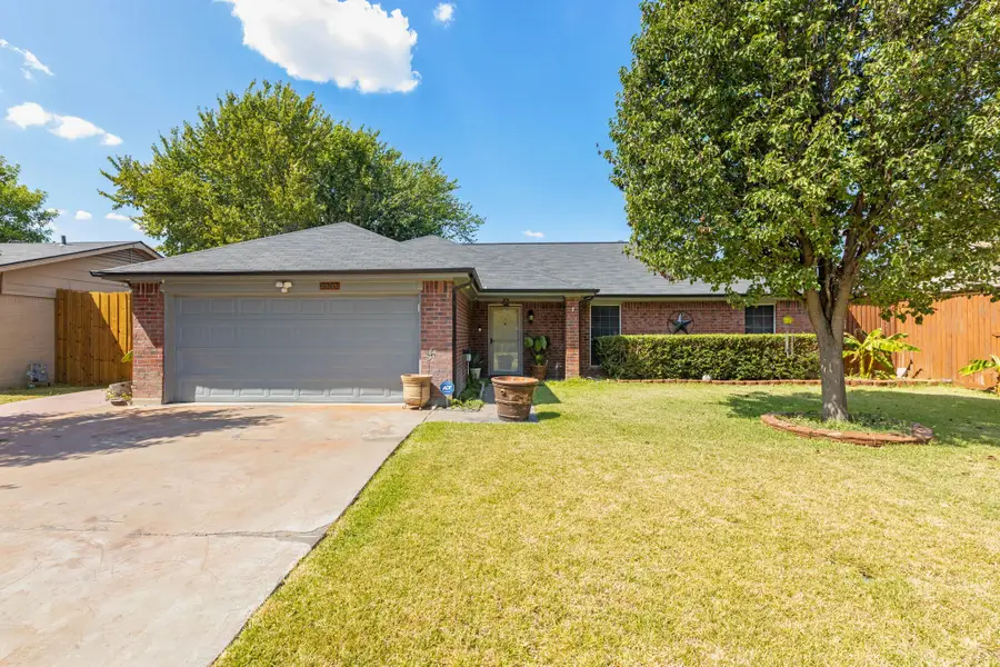2505 Cloverdale Street, Arlington, TX 76010 - #3