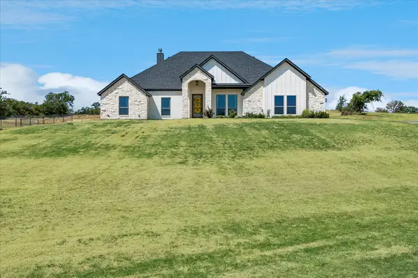 10020 Valley Oak Court, Springtown, TX 76082