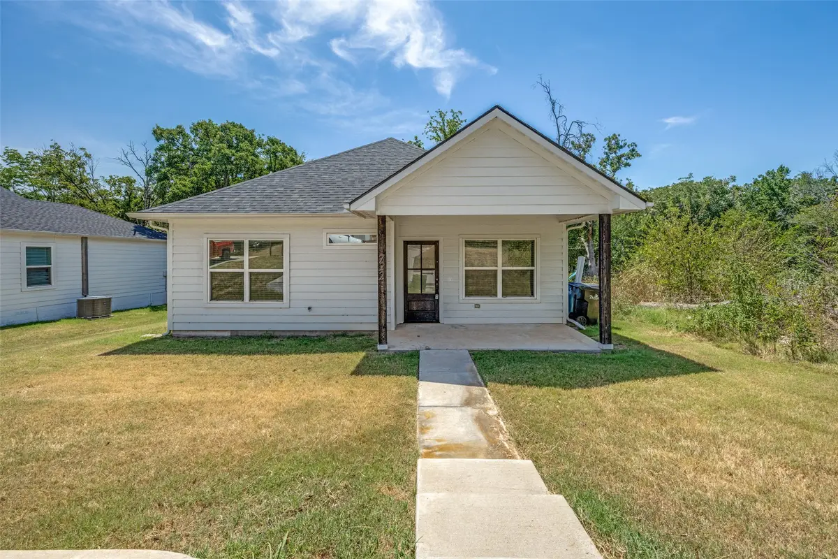 722 E Woodard Street, Denison, TX 75021 - #1