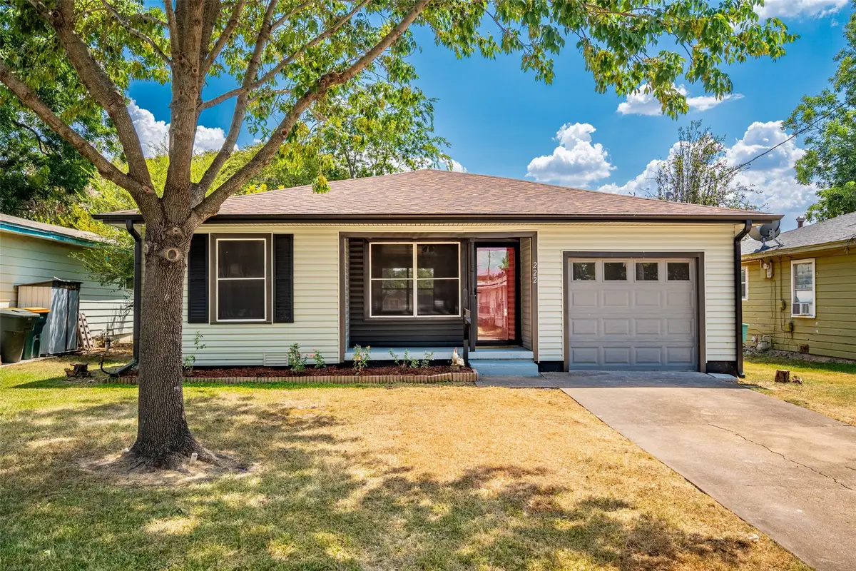 222 W Wilson Avenue, Sherman, TX 75090 - #1