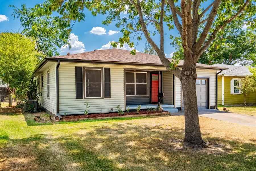 222 W Wilson Avenue, Sherman, TX 75090 - #3
