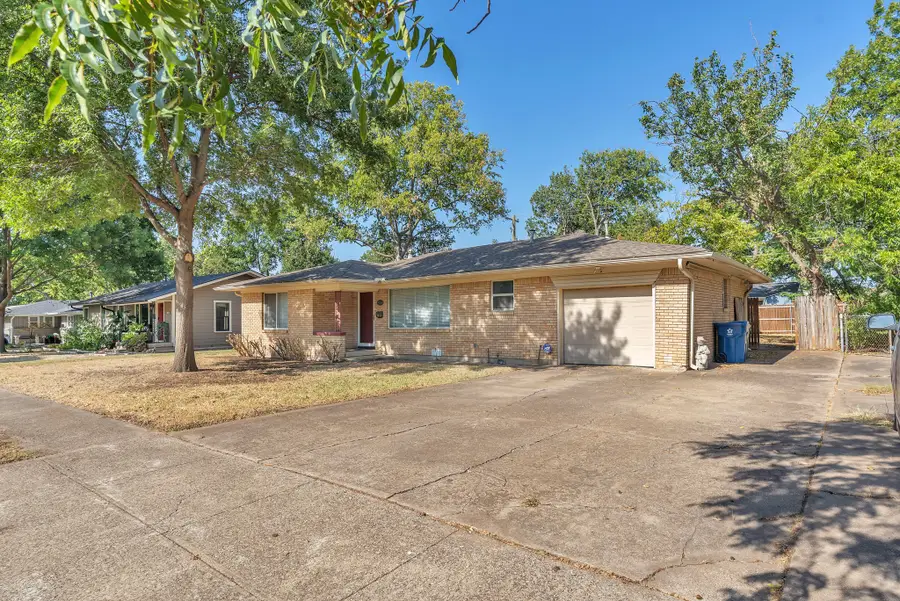 1232 Valley Vista Drive, Grapevine, TX 76051 - #2