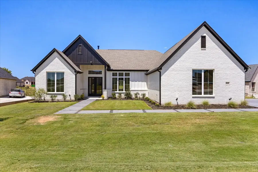 2119 Middlewood Circle, Granbury, TX 76049 - #2