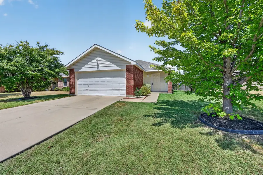 1509 Castle Ridge Road, Fort Worth, TX 76140 - #2