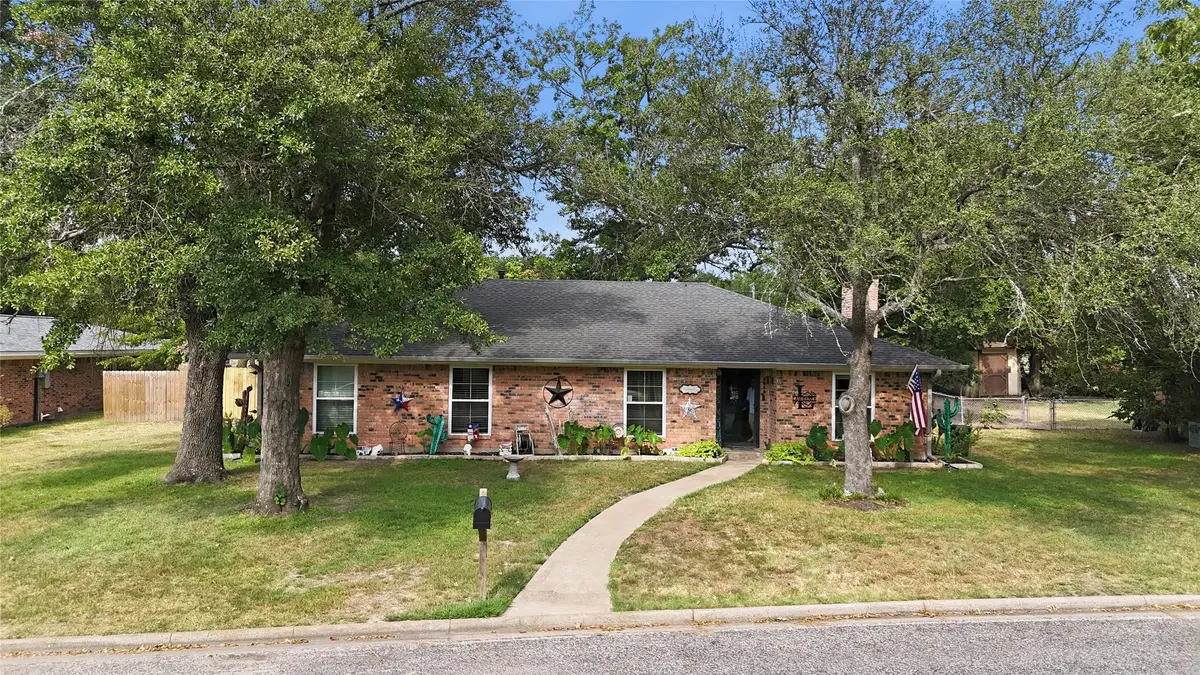 3016 Arapaho Road, Commerce, TX 75429 - #1
