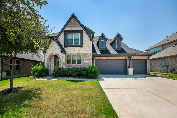 1420 Stoneleigh Place, Aubrey, TX 76227
