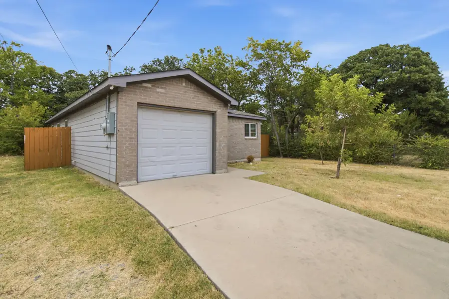 3923 Metropolitan Avenue, Dallas, TX 75210 - #3