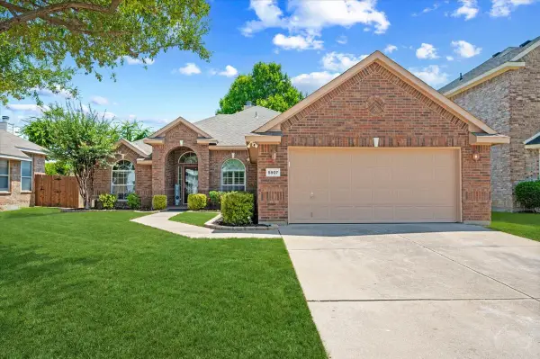 5907 Lantern Lane, Grand Prairie, TX 75052