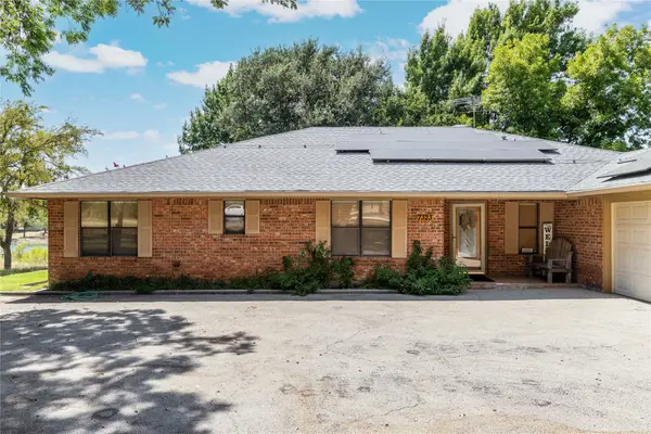 7323 Feather Bay Boulevard, Brownwood, TX 76801
