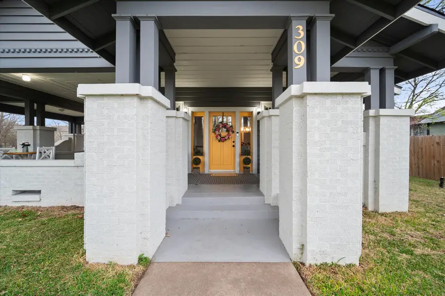 309 S Avenue B, Wortham, TX 76693 - #2