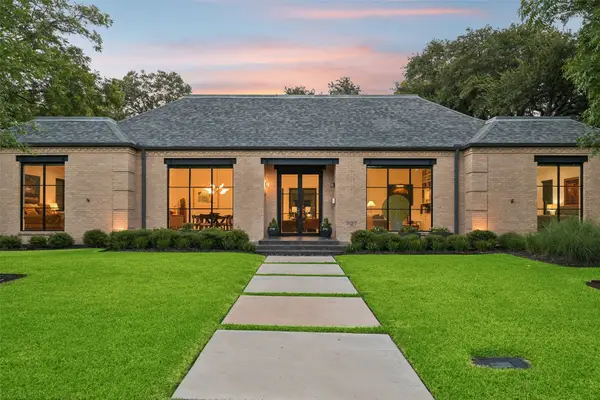 7127 Lakehurst Avenue, Dallas, TX 75230