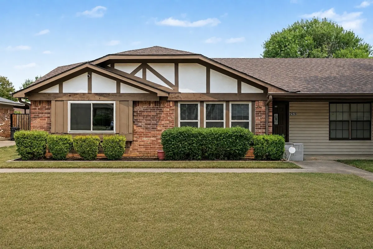 2926 Hilltop Drive, Euless, TX 76039 - #1