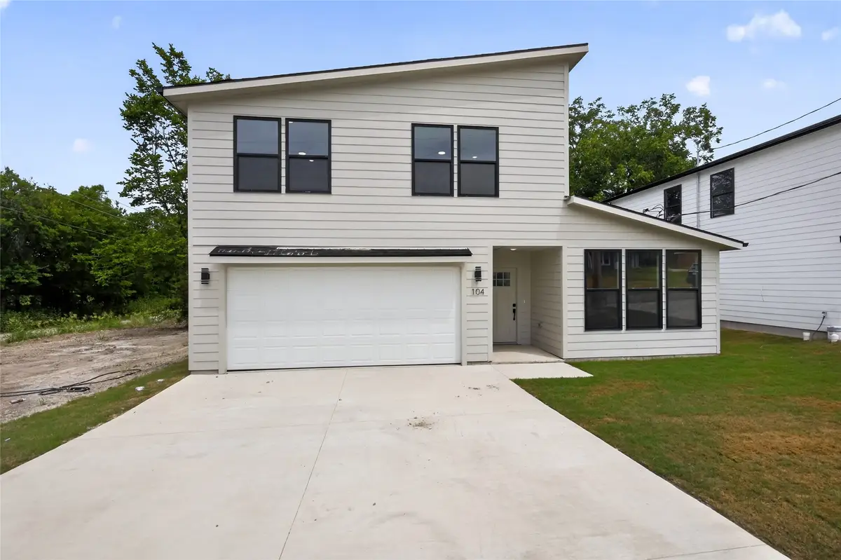 104 E Miller Street, Whitewright, TX 75491 - #1